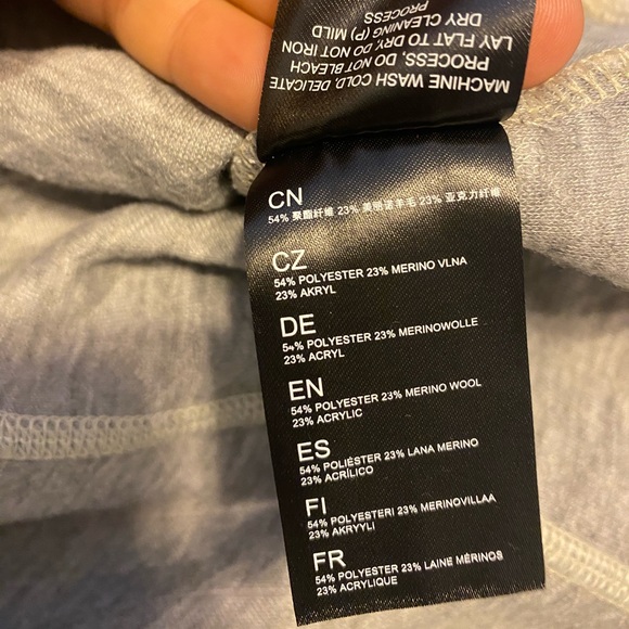 Kuhl oatmeal/tan cowl neck pull over. Size XL. - Picture 5 of 5